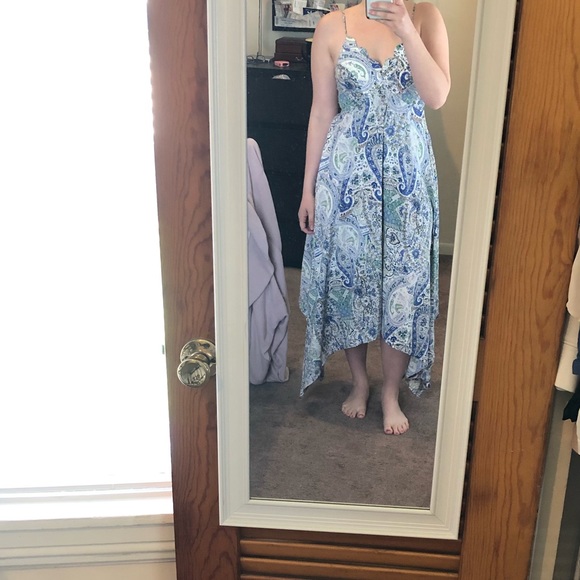 Asymmetrical dress - Picture 2 of 6